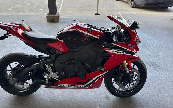 2017 Honda CBR1000RR Base