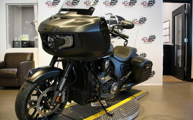 2026 Indian Motorcycle® CHALLENGER 112 BLACK SMOKE