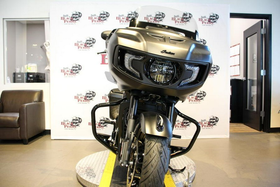 2026 Indian Motorcycle® CHALLENGER 112 BLACK SMOKE