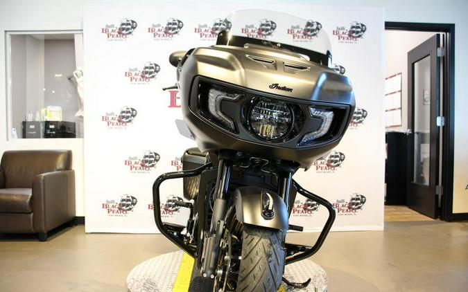 2026 Indian Motorcycle® CHALLENGER 112 BLACK SMOKE