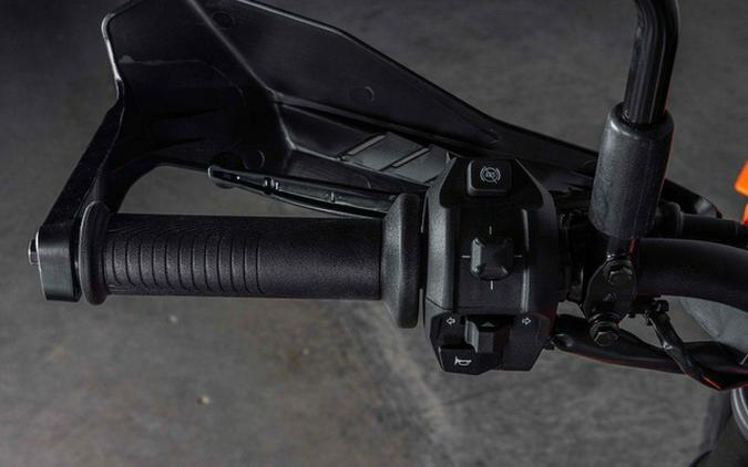 2026 KTM Enduro 390 R