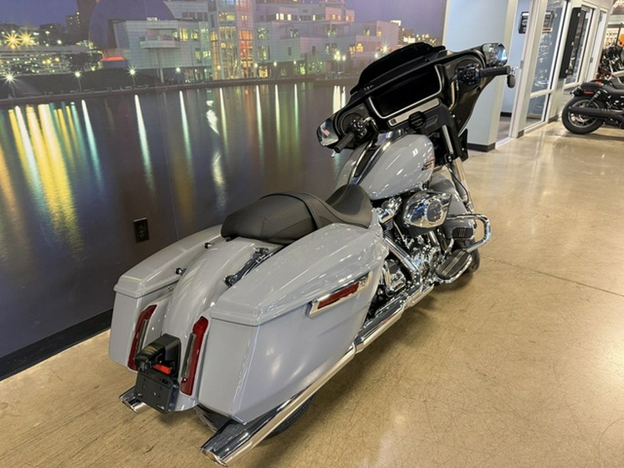 2026 Harley-Davidson FLHX - Street Glide