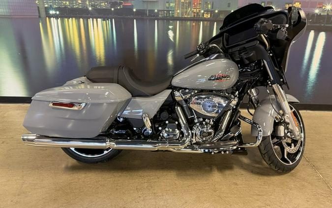 2026 Harley-Davidson FLHX - Street Glide