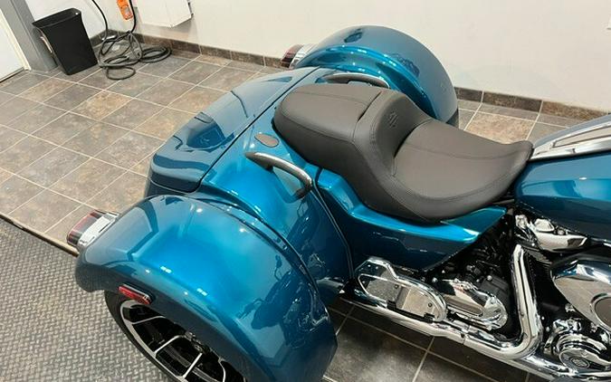 FLTRT 2026 Road Glide 3