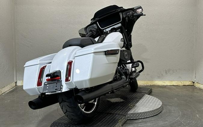 Harley-Davidson Street Glide® 2024 FLHX 84447277 WHITE ONYX PRL