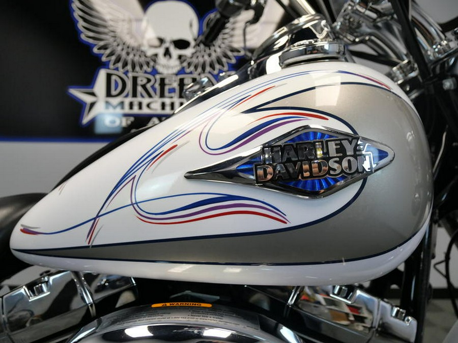 2009 Harley-Davidson® FLSTC - Heritage Softail® Classic