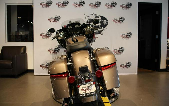 2026 Indian Motorcycle® CHALLENGER NARA BRONZE