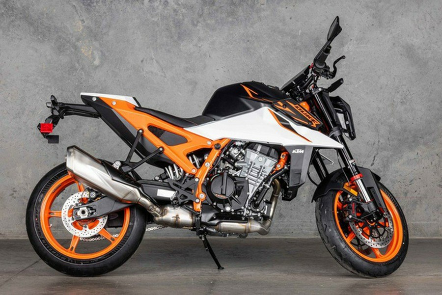 2026 KTM Duke 990 R