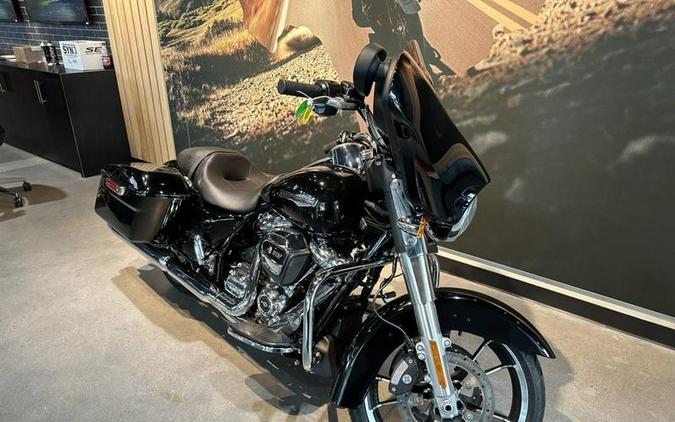 2023 Harley-Davidson® FLHX - Street Glide®