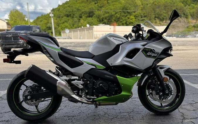 2024 Kawasaki Ninja® 7 Hybrid ABS