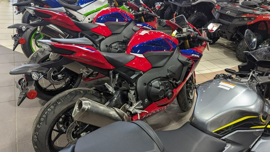 New 2023 HONDA CBR1000RR BASE