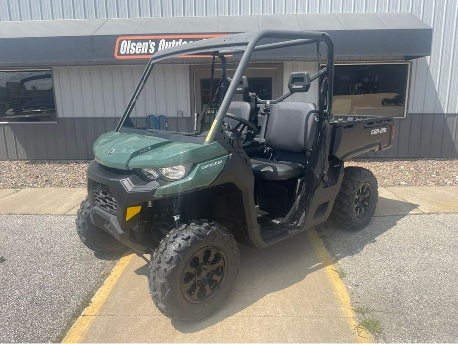 2024 Can-Am Defender DPS HD7