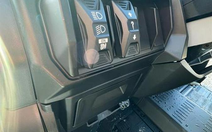 2026 Can-Am Defender XT HD11 with 10.25 in. touchscreen display