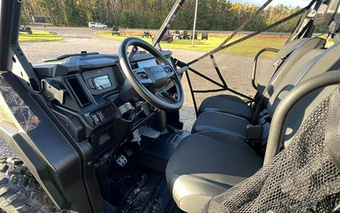 2026 Can-Am Defender XT HD11 with 10.25 in. touchscreen display