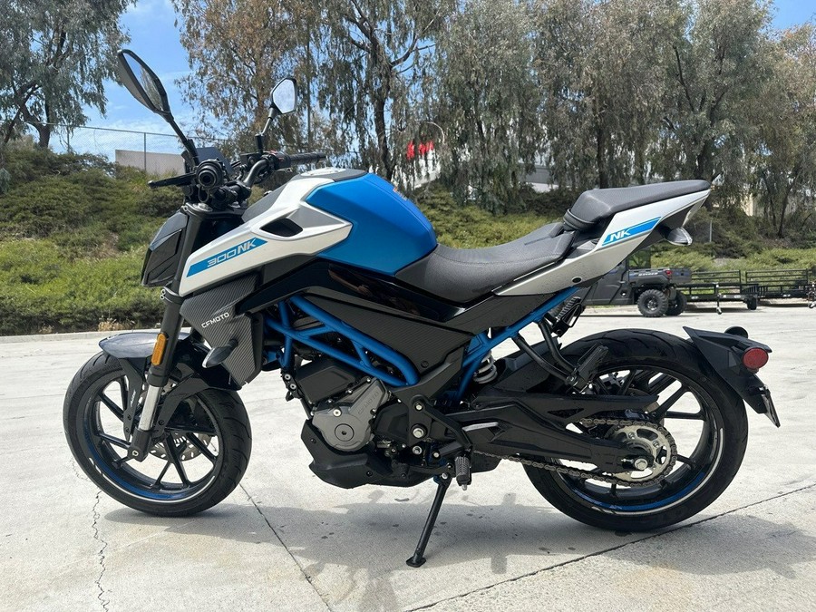 2023 CFMoto 300NK