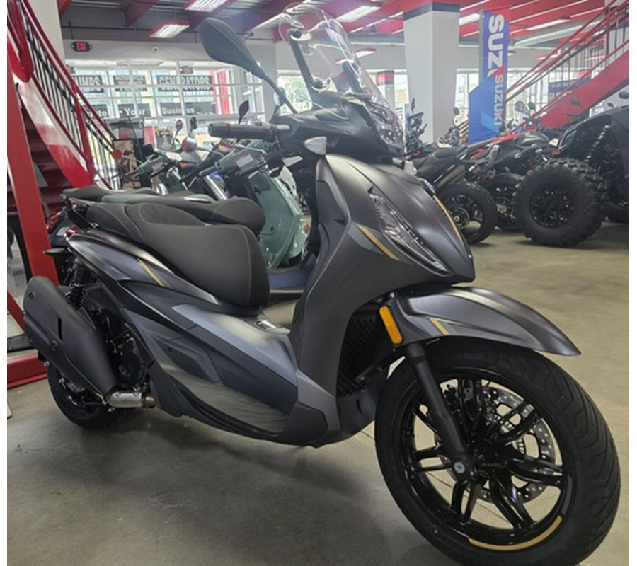 2027 Piaggio BV 400 25Th Anniversary