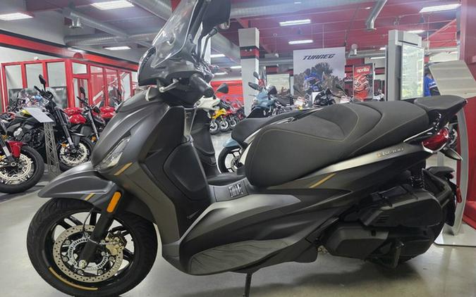 2027 Piaggio BV 400 25Th Anniversary
