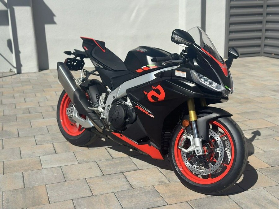 2024 Aprilia® RSV4 1100