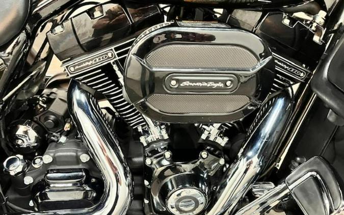 2015 Harley-Davidson® FLHXSE - CVO™ Street Glide®