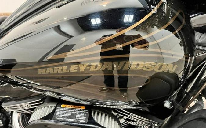 2015 Harley-Davidson® FLHXSE - CVO™ Street Glide®