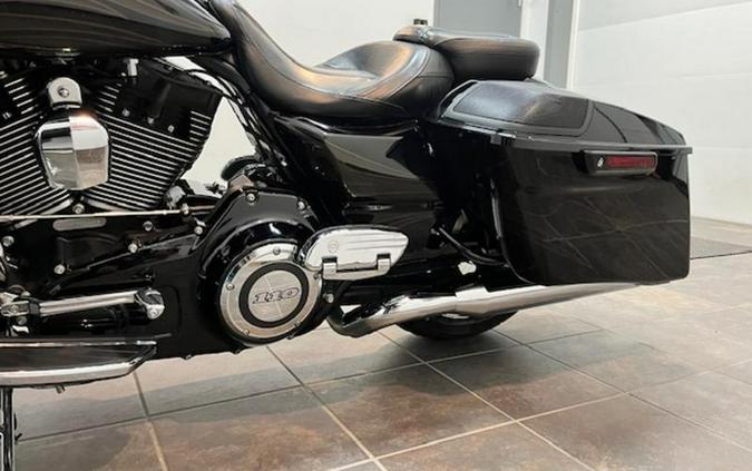 2015 Harley-Davidson® FLHXSE - CVO™ Street Glide®