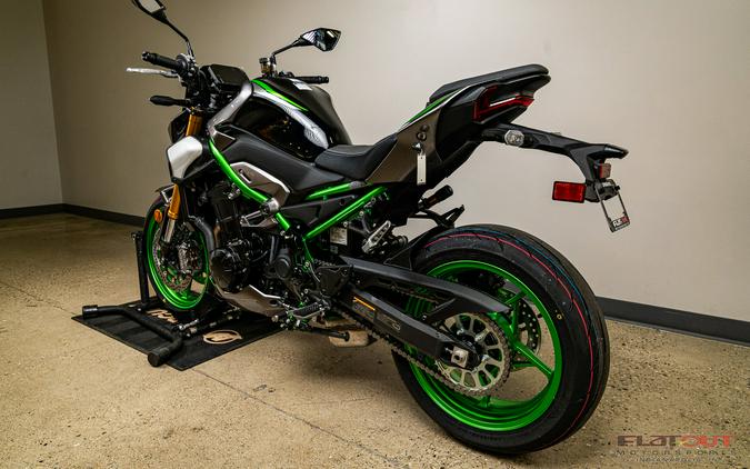 2025 Kawasaki Z900 SE ABS