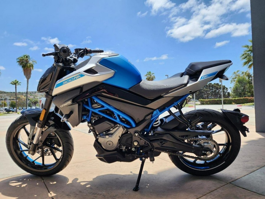 2023 CFMoto 300NK