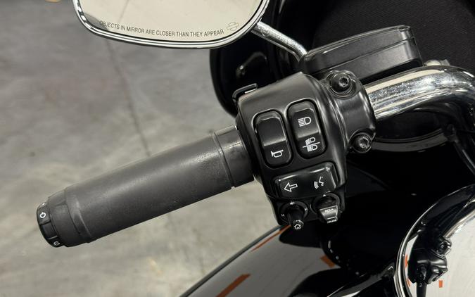 2019 HARLEY DAVIDSON FLHTK
