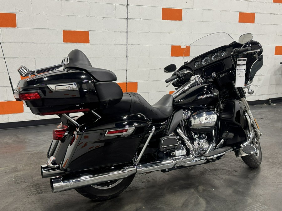 2019 HARLEY DAVIDSON FLHTK