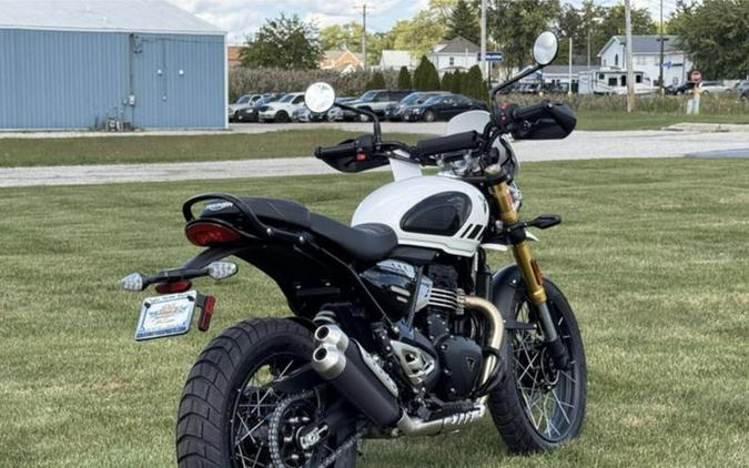 2026 Triumph Scrambler 400 XC Vanilla White