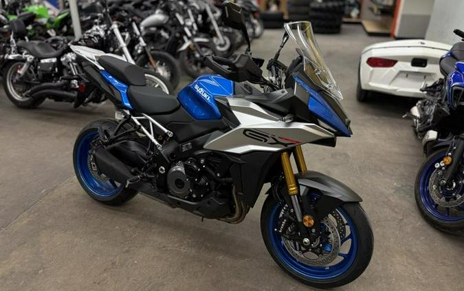 2025 Suzuki GSX-S1000GX+