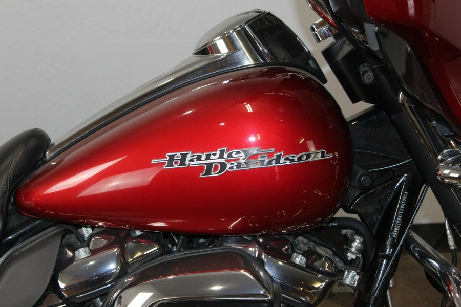 Harley-Davidson® Street Glide® 2019 Wicked Red