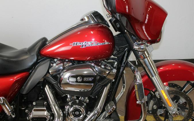 Harley-Davidson® Street Glide® 2019 Wicked Red