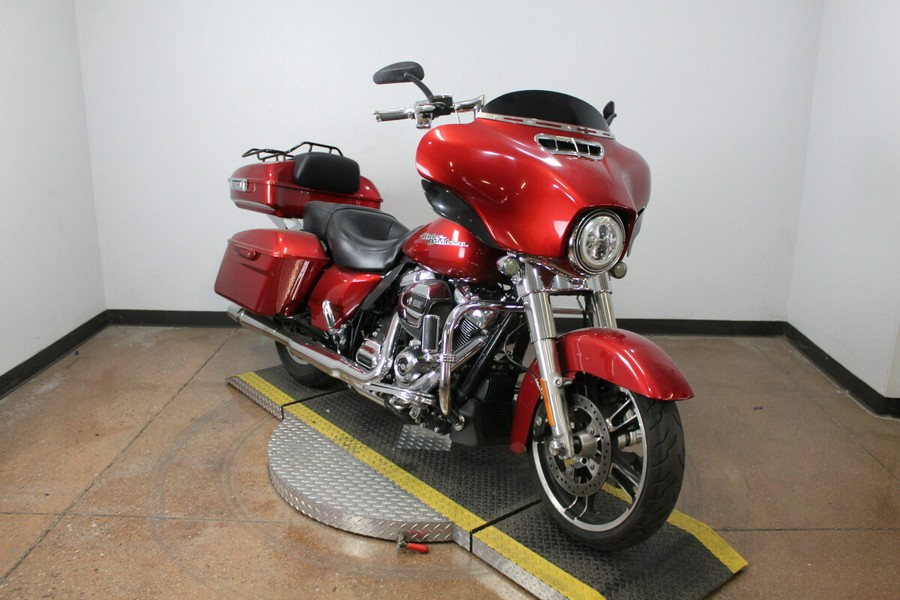 Harley-Davidson® Street Glide® 2019 Wicked Red