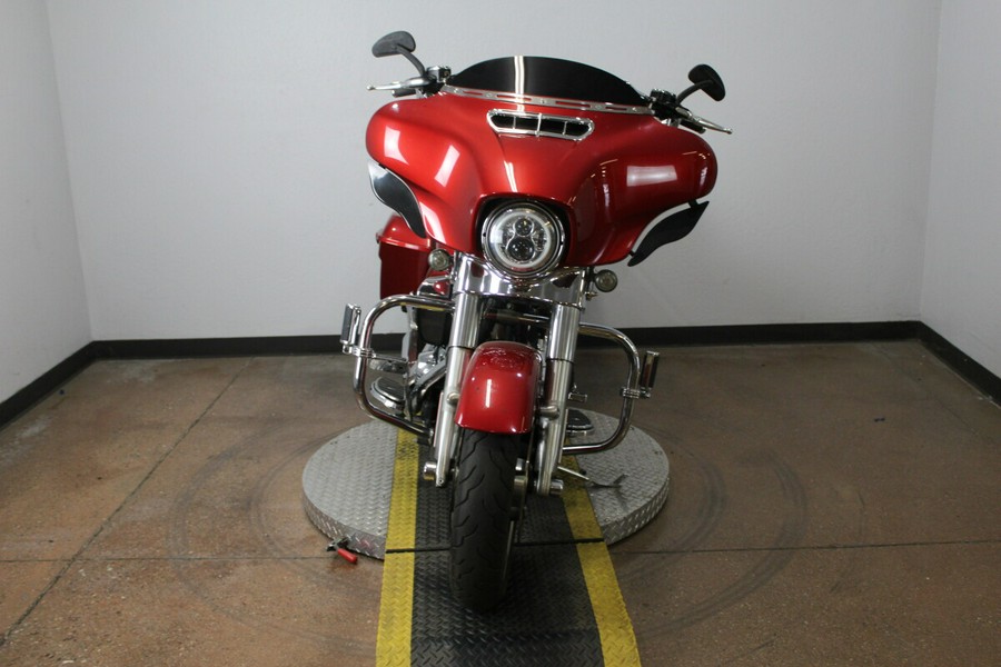 Harley-Davidson® Street Glide® 2019 Wicked Red