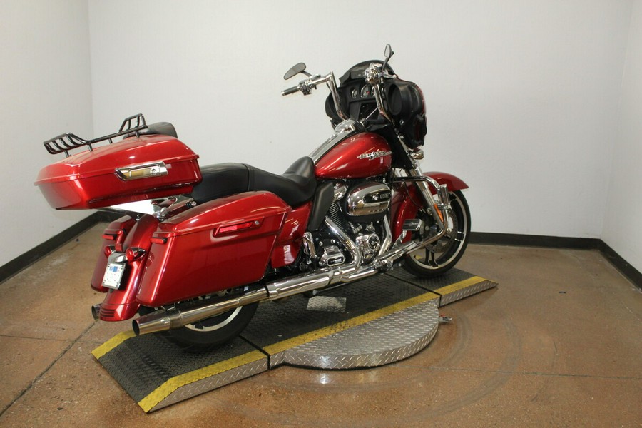 Harley-Davidson® Street Glide® 2019 Wicked Red
