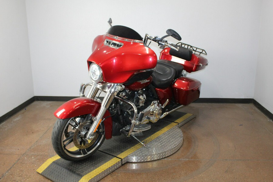 Harley-Davidson® Street Glide® 2019 Wicked Red