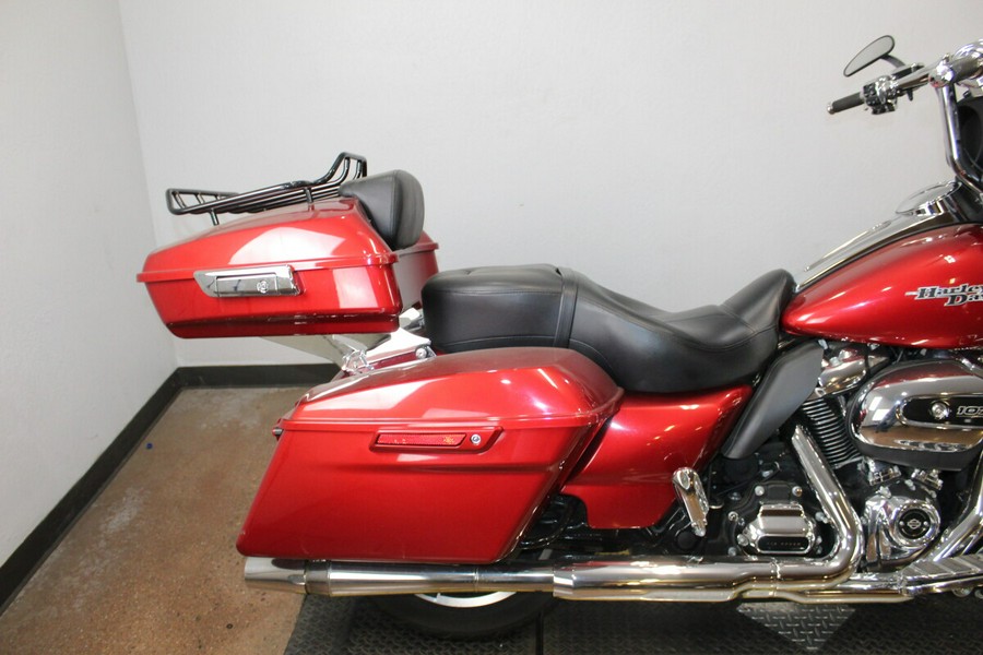 Harley-Davidson® Street Glide® 2019 Wicked Red