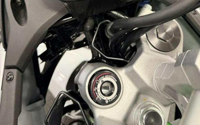 2026 Kawasaki KLE500 SE ABS
