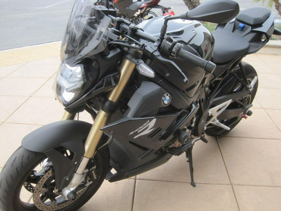 2024 BMW S 1000 R