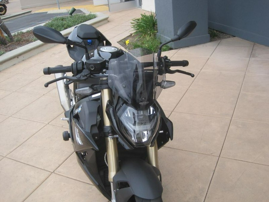 2024 BMW S 1000 R
