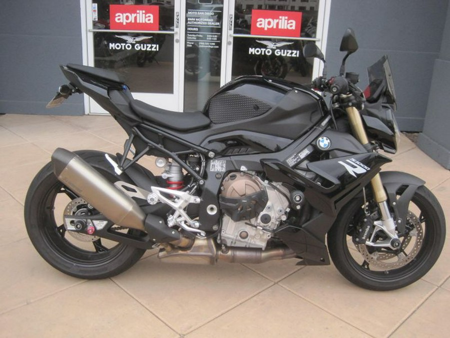 2024 BMW S 1000 R