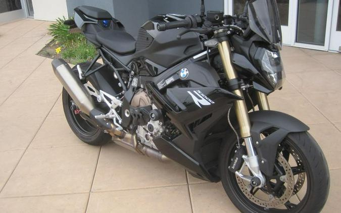 2024 BMW S 1000 R