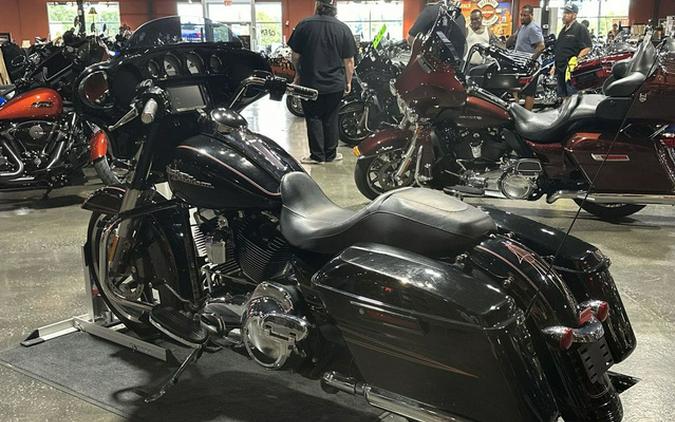 2016 Harley-Davidson FLHXS - Street Glide Special