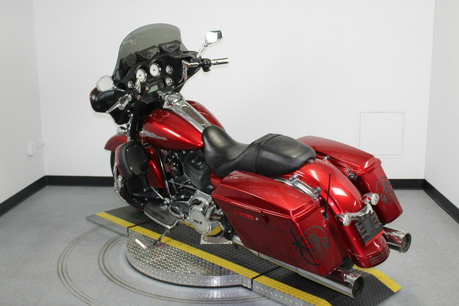 Harley-Davidson Street Glide 2013 FLHX 663601T EMBR RED SUNGLO