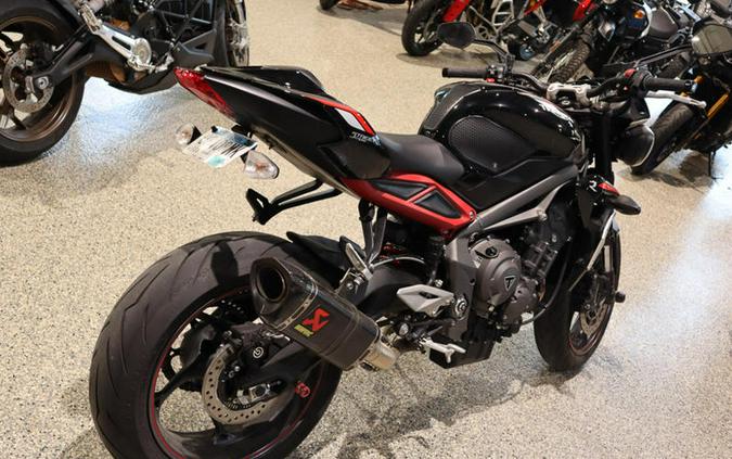 2021 Triumph Street Triple R Low Sapphire Black