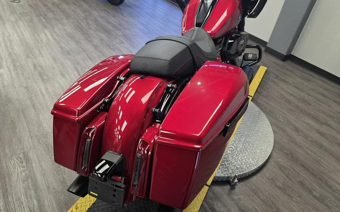 2025 Harley-Davidson Road Glide Base