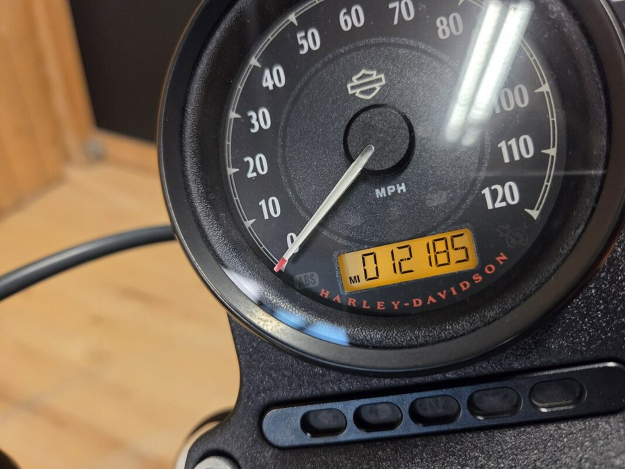 XL 883N 2022 Iron 883™