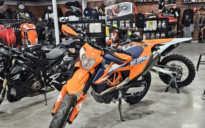 2024 KTM 690 SMC R