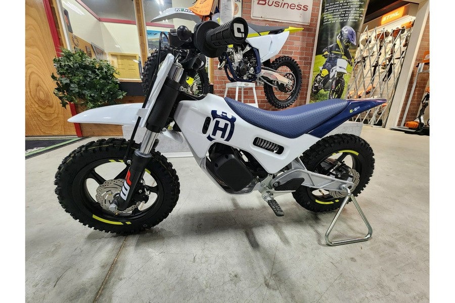 2024 Husqvarna Motorcycles EE 2